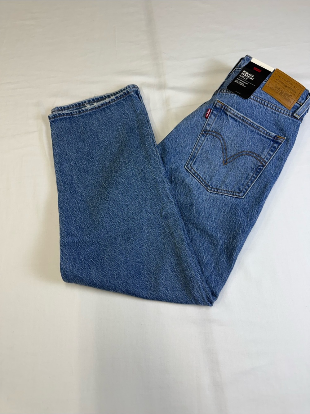 Levi's Women's Light Blue High-Rise Straight Jeans